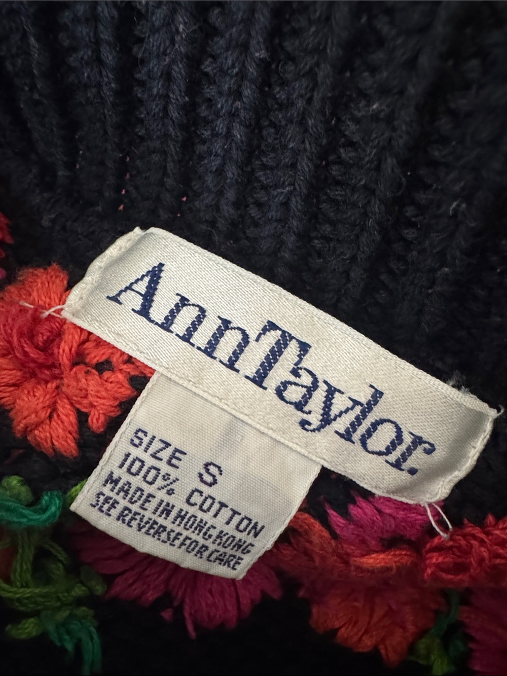 Vintage Ann Taylor Sweater Womens Small Floral Embroidered Mock Neck Black Knit - Picture 9 of 11